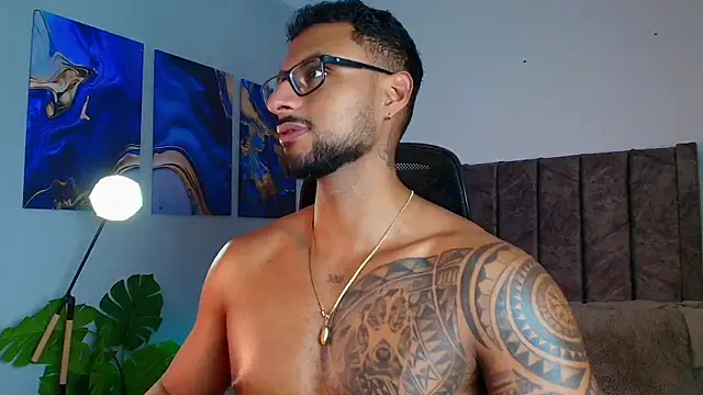 LiamGarcia1 online show from September 13, 1:28 am