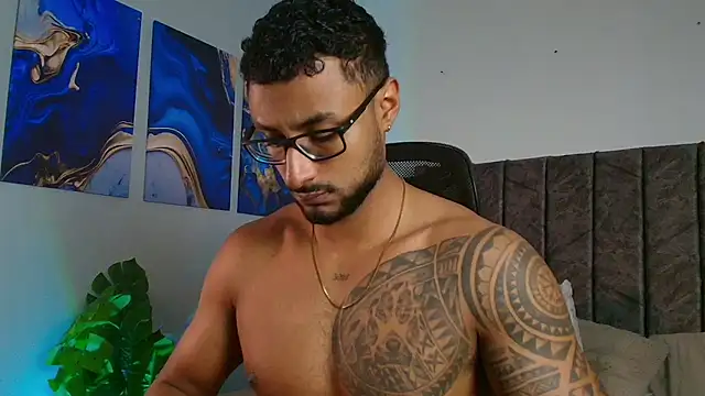 LiamGarcia1 online show from September 17, 1:56 pm