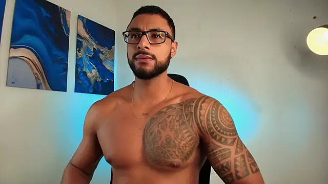 LiamGarcia1 online show from February 16, 5:55 pm