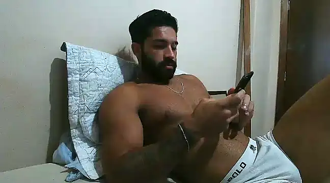 Snapshot of macho_fit chatting on January 13, 1:49 pm macho fit online show from January 13, 1:49 pm