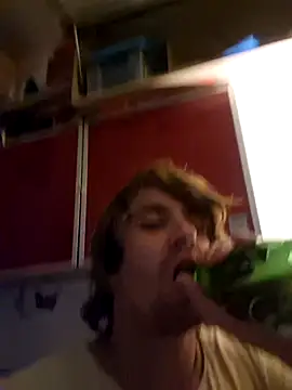 Makikoo online show from September 29, 11:55 pm