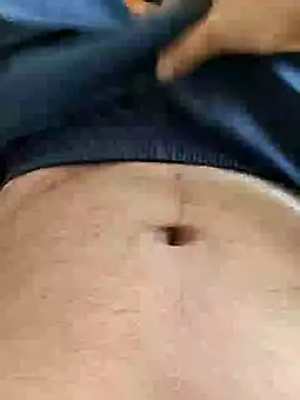 Snapshot of Couple520520 chatting on February 8, 2:36 am Couple520520 online show from February 8, 2:36 am