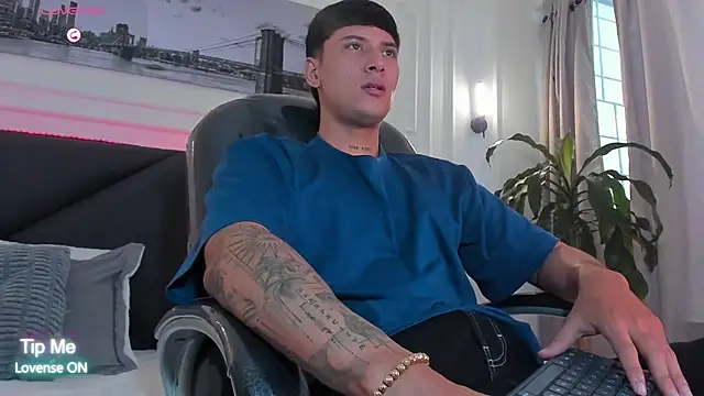 Damian23   online show from March 20, 7:29 pm