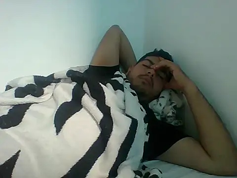 Snapshot of granslam_ chatting on October 30, 2:18 pm granslam  online show from October 30, 2:18 pm