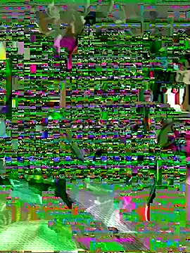 Snapshot of macg96 chatting on October 25, 1:07 am macg96 online show from October 25, 1:07 am