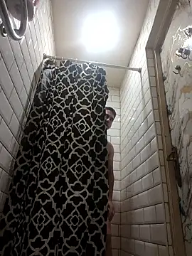 FloatyElkhound online show from April 16, 6:46 am