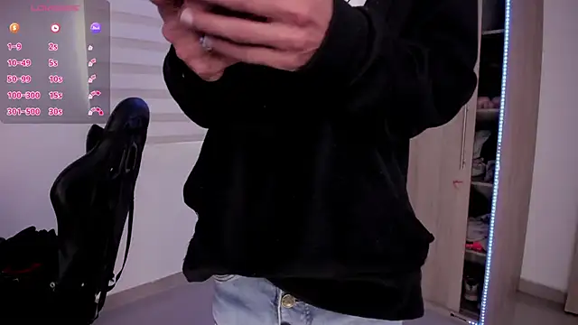 aldrinwhite online show from March 22, 2:36 pm