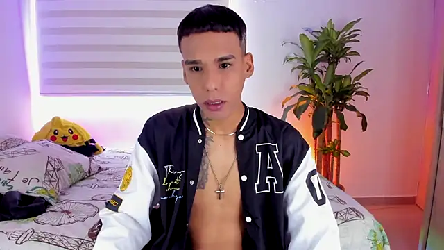 aldrinwhite online show from October 4, 6:57 pm