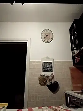 openlegsforyou online show from October 4, 8:35 pm