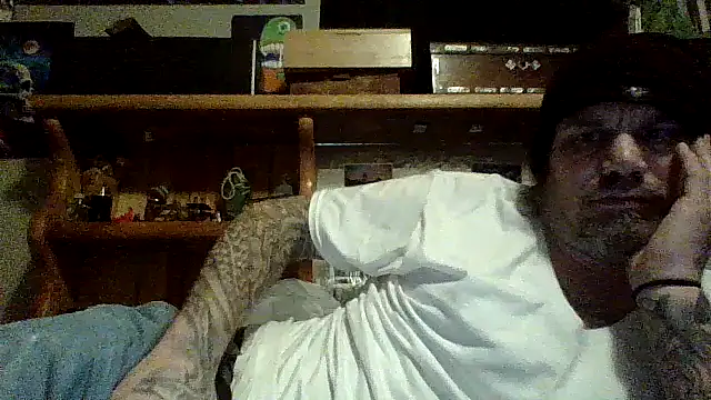 clitstitsandbongrips online show from December 11, 1:22 pm