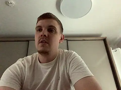 neilho1 online show from September 15, 7:10 am