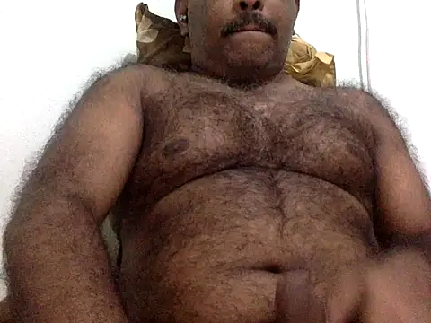 Snapshot of i_am_very_hot_4u chatting on December 10, 7:11 pm i am very hot 4u online show from December 10, 7:11 pm