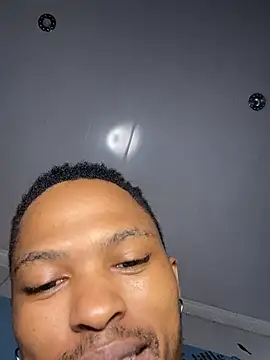 Snapshot of BlueIceCube chatting on January 15, 4:36 am BlueIceCube online show from January 15, 4:36 am