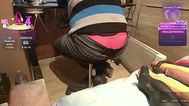 misteryman1956 online show from March 15, 7:27 am