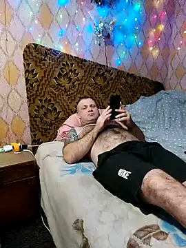 Crek666 online show from December 9, 8:08 pm