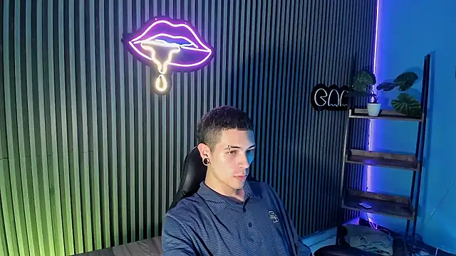 Jefer rick  online show from October 21, 6:22 pm