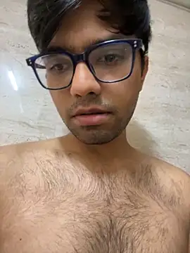 BoyzaraHatke online show from March 30, 10:16 am