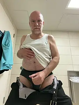 FLSexyGuy online show from April 24, 1:02 pm