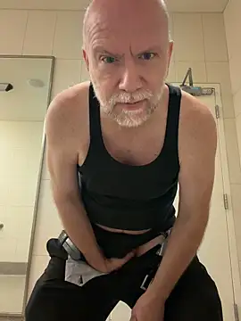FLSexyGuy online show from June 6, 12:55 pm