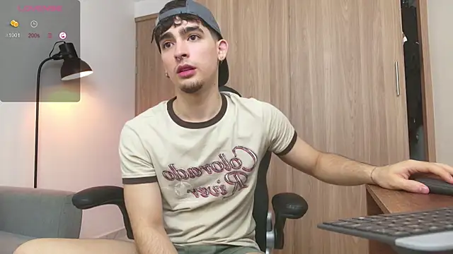 Snapshot of zenn_rush1 chatting on February 3, 1:51 pm zenn rush1 online show from February 3, 1:51 pm