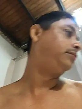 isacalejandroo online show from March 8, 1:01 pm