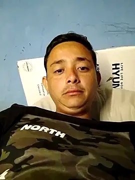 isacalejandroo online show from March 22, 3:09 am