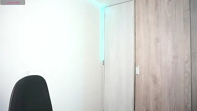 dam0n fr0st online show from January 7, 2:49 pm