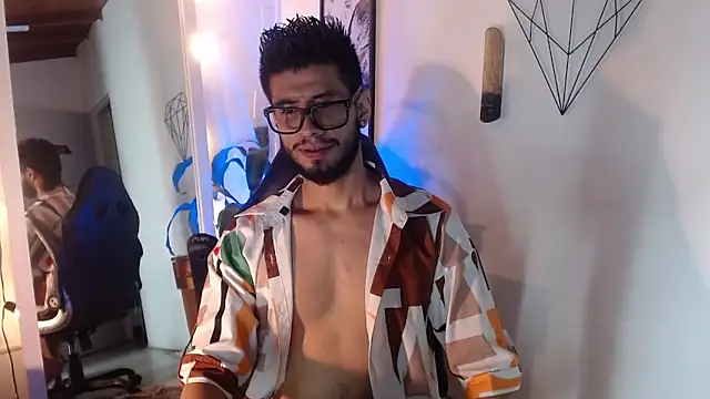 Colby brown03 online show from April 7, 5:18 am