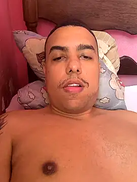 FABINHOSEOAU online show from December 18, 2:28 pm