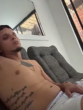 ArturoDelgado1 online show from March 15, 7:53 pm