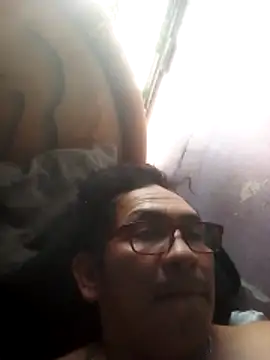 ardiente47 online show from October 14, 9:11 pm