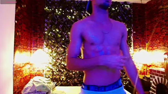 SonicJ25 online show from December 5, 3:59 am