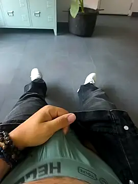 cricrimsBarcelona online show from October 7, 6:17 am