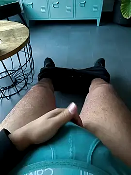 cricrimsBarcelona online show from January 20, 7:25 am