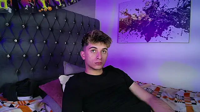 MrWilliseo online show from October 16, 8:17 pm