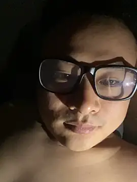 lixiaoshuai8 online show from March 2, 3:20 pm