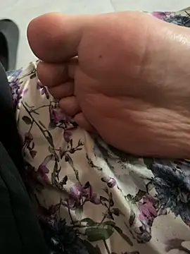 lixiaoshuai8 online show from March 4, 3:04 pm