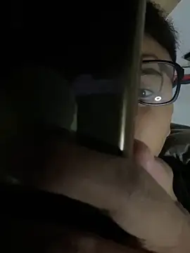 lixiaoshuai8 online show from March 6, 1:16 am