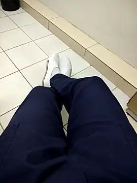 gatmoreno1 online show from October 3, 4:34 pm