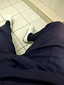 gatmoreno1 online show from September 17, 6:42 pm