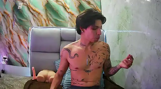 Apolo Hidalgo01 online show from February 19, 4:33 pm