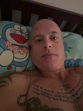 luv2masterb8247 online show from January 8, 12:49 am