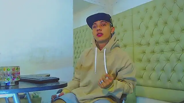 HannibalLester online show from January 27, 9:55 am