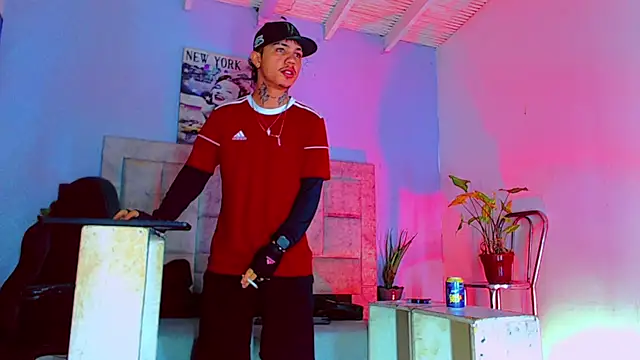 HannibalLester online show from October 9, 3:33 am