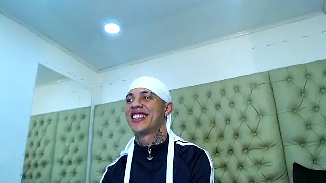 HannibalLester online show from January 6, 11:20 pm