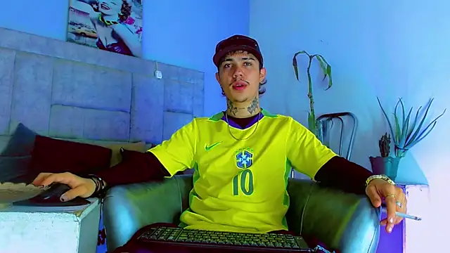 HannibalLester online show from September 17, 3:29 am