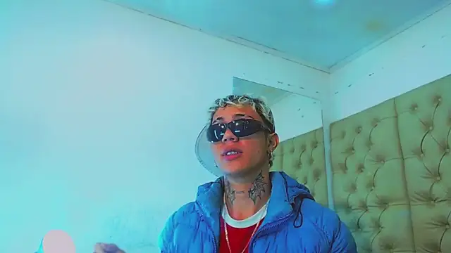 HannibalLester online show from December 21, 3:25 am