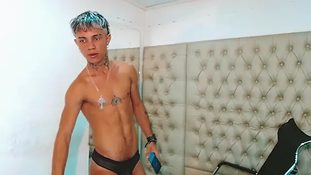 HannibalLester online show from January 12, 3:28 am