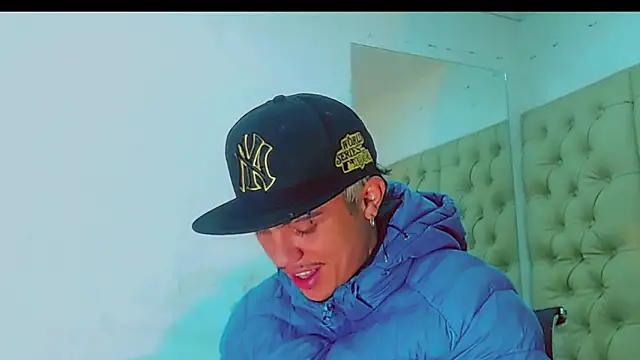 HannibalLester online show from February 16, 12:43 am