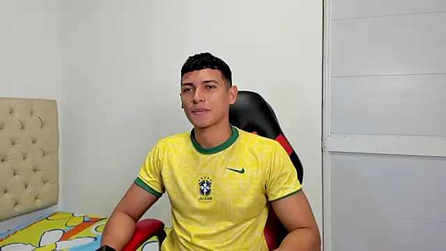 yei-sant online show from November 30, 10:12 pm